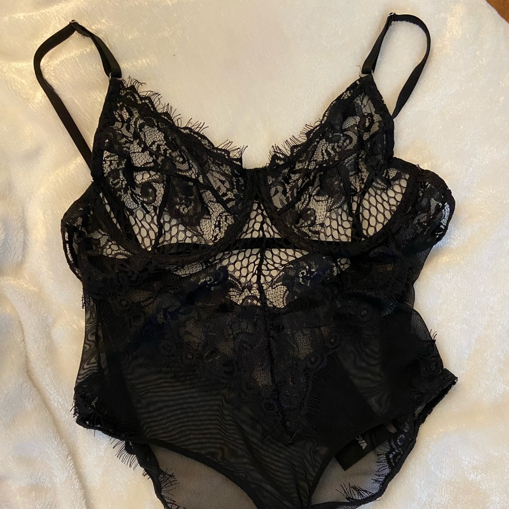 Super sexy lace teddy with snap closure